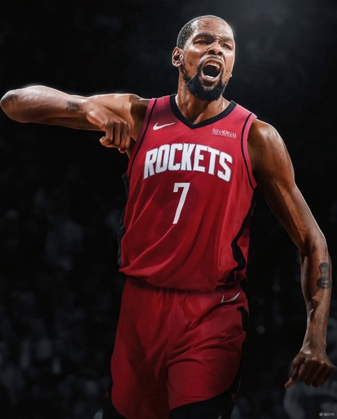 仅吸引了球 仅吸引了球